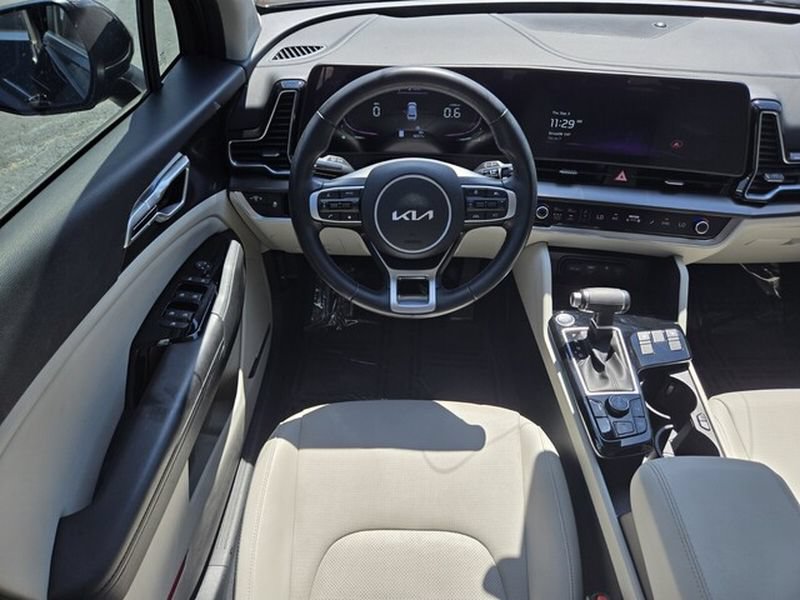 Used 2024 Kia Sportage EX AWD/4WD image 15
