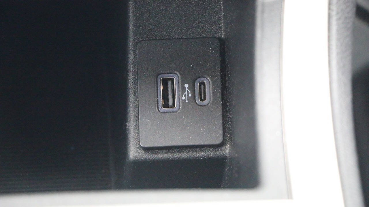 Certified 2024 Ford Edge SEL AWD/4WD image 21