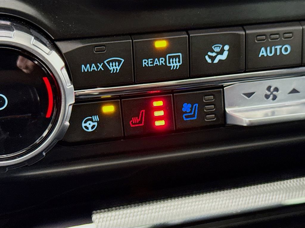 Certified 2023 Ford F150 Lariat w/ Equipment Group 502A High image 21