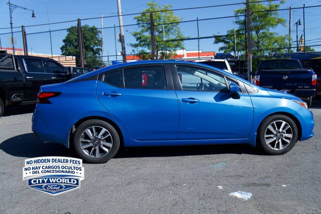Used 2020 Nissan Versa SV FWD image 3