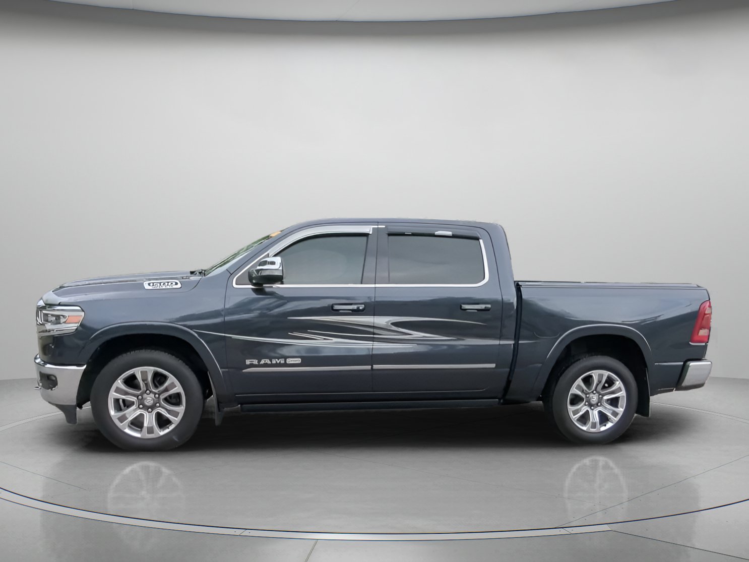 Used 2019 RAM 1500 Limited RWD image 13