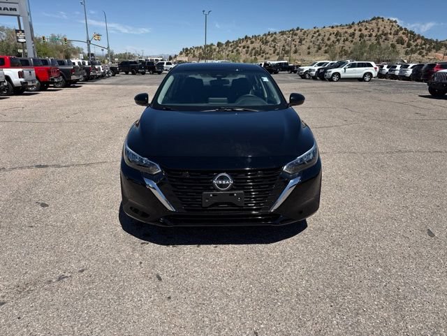Used 2025 Nissan Sentra SV FWD image 2