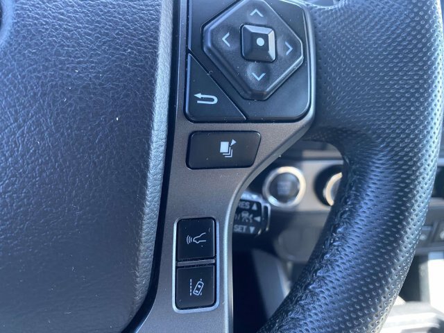 Used 2021 Toyota Tacoma TRD Off-Road AWD/4WD image 21