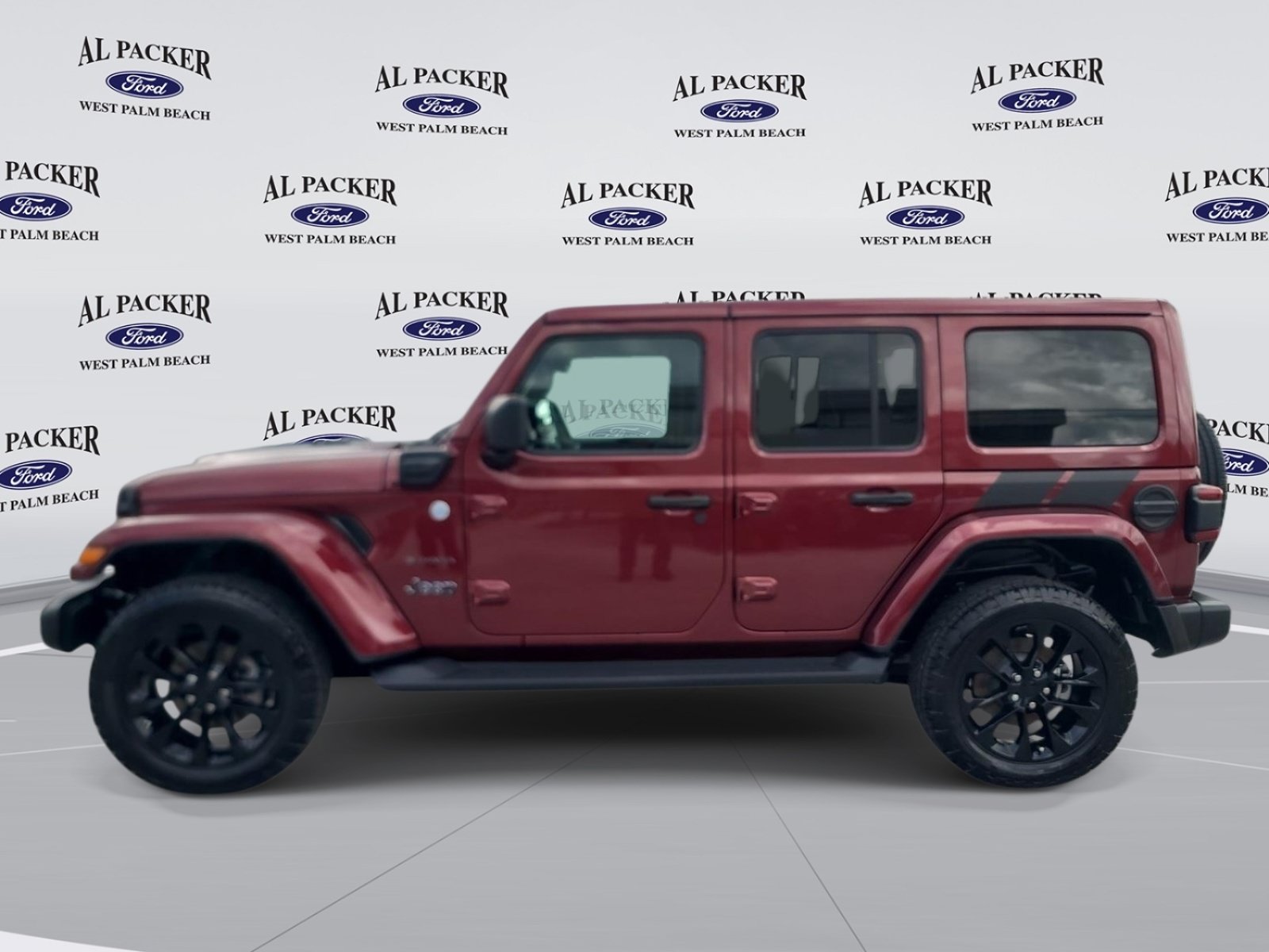 Used 2021 Jeep Wrangler Unlimited Sahara w/ Cold Weather Group AWD/4WD image 2