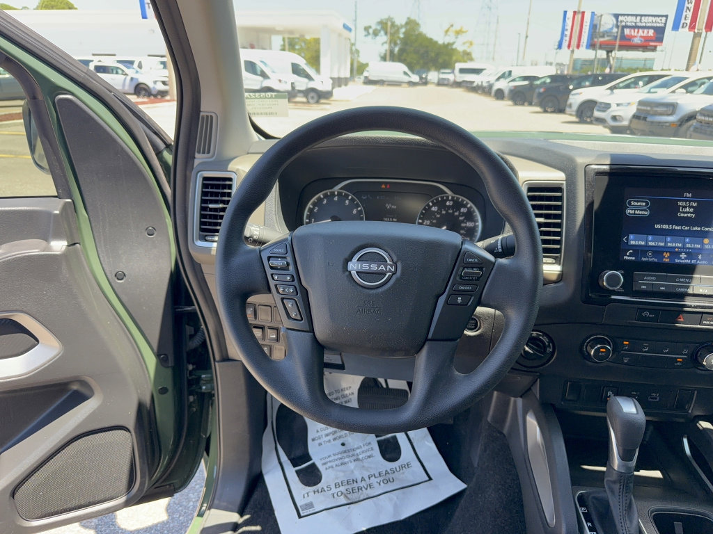 Used 2023 Nissan Frontier SV w/ Technology Package AWD/4WD image 30
