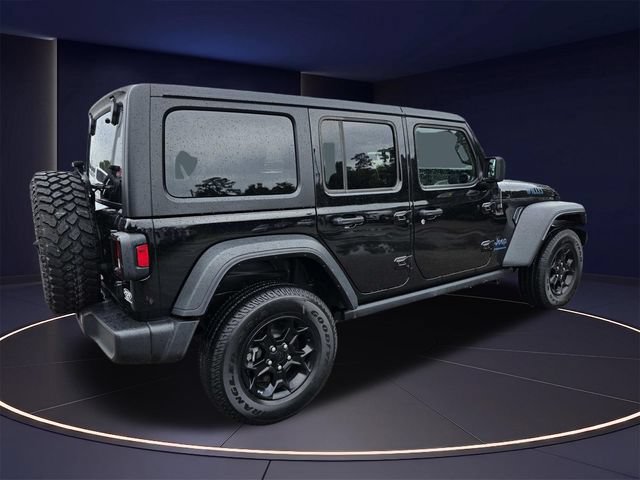 Used 2023 Jeep Wrangler Unlimited w/ Cold Weather Group AWD/4WD image 3