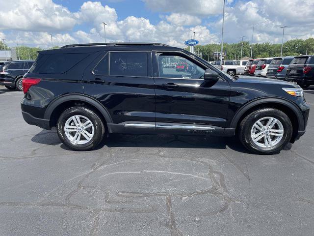 Certified 2023 Ford Explorer XLT w/ Equipment Group 202A AWD/4WD image 6