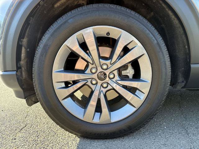 Certified 2023 Ford Explorer XLT w/ Equipment Group 202A AWD/4WD image 10