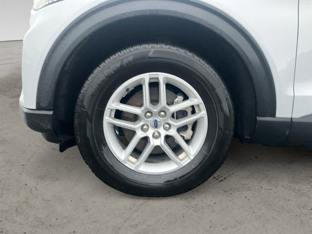 Certified 2025 Ford Explorer Active AWD/4WD image 13