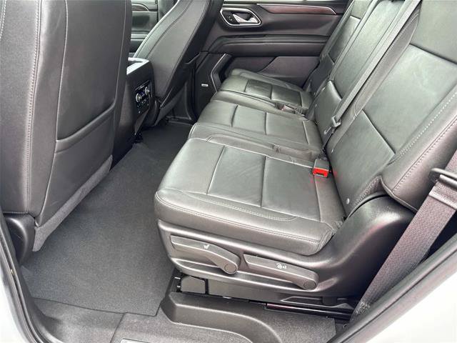 Used 2024 Chevrolet Tahoe LT w/ Luxury Package AWD/4WD image 17