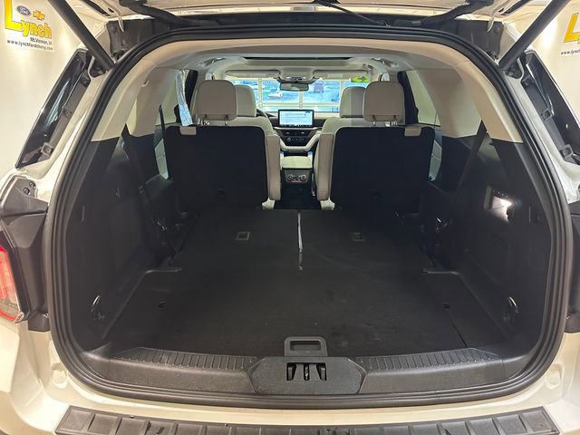 Certified 2025 Ford Explorer Platinum w/ Ultimate Package image 26