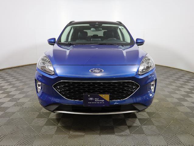 Certified 2022 Ford Escape Titanium w/ Class II Trailer Tow Package AWD/4WD image 3