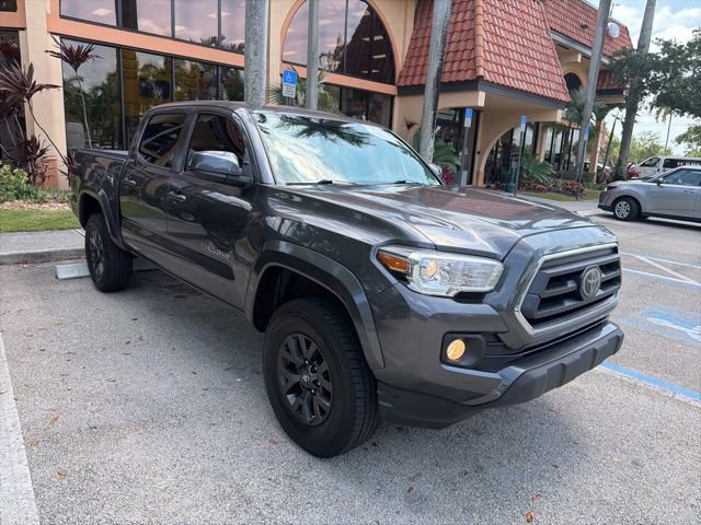 Used 2021 Toyota Tacoma SR5 RWD image 2