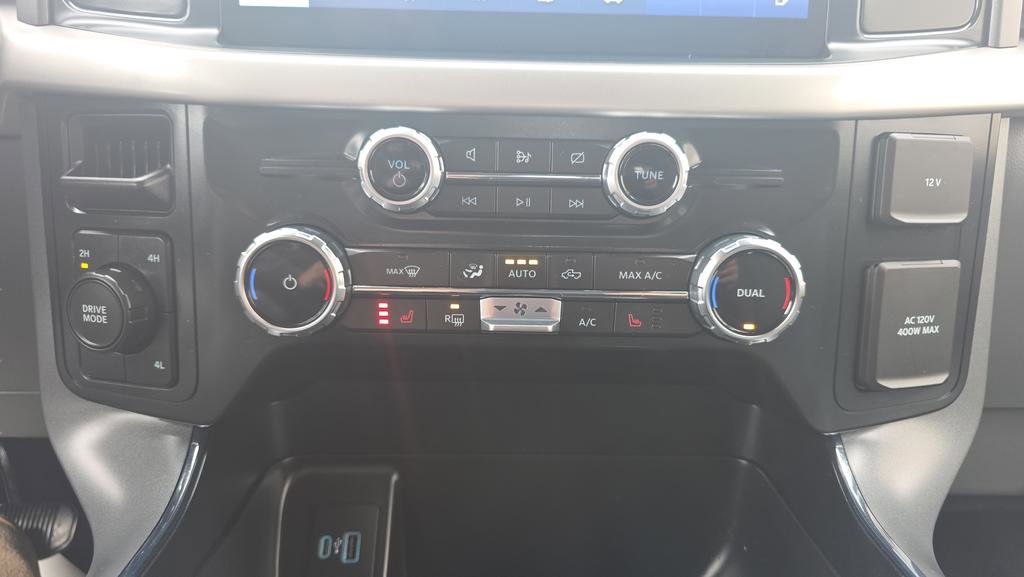 Certified 2022 Ford F150 XLT w/ Equipment Group 302A High image 26