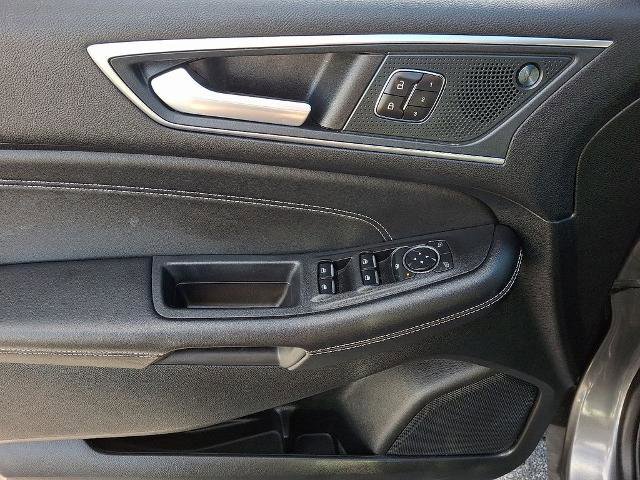 Certified 2024 Ford Edge Titanium image 12