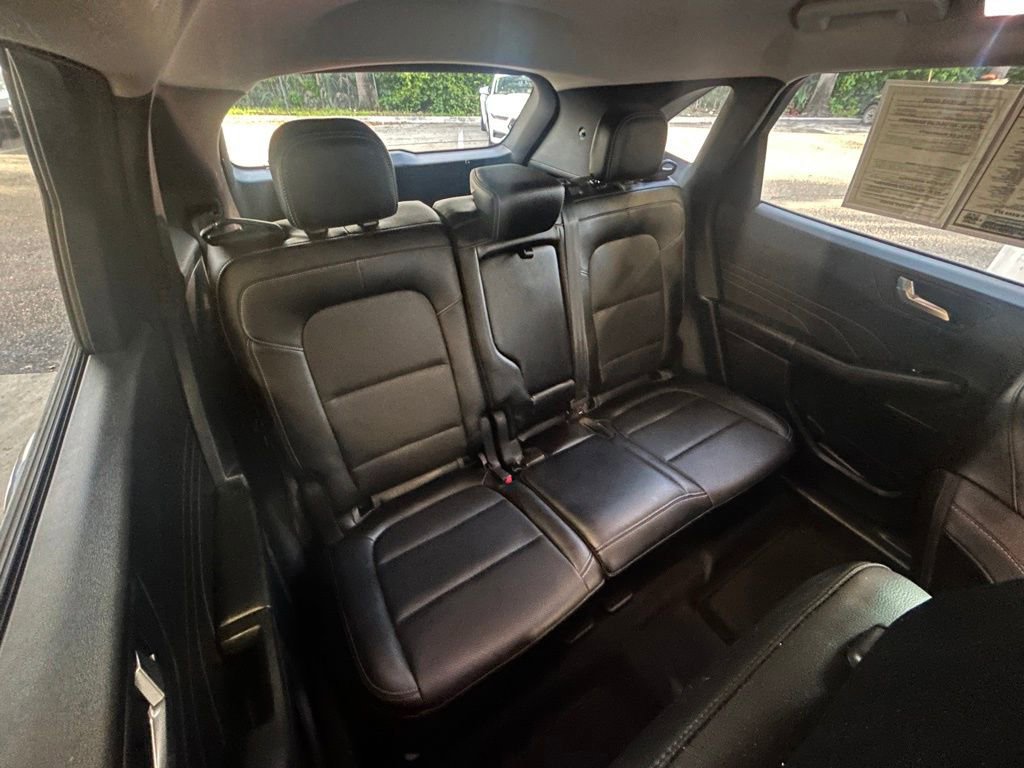 Certified 2022 Ford Escape SEL image 30