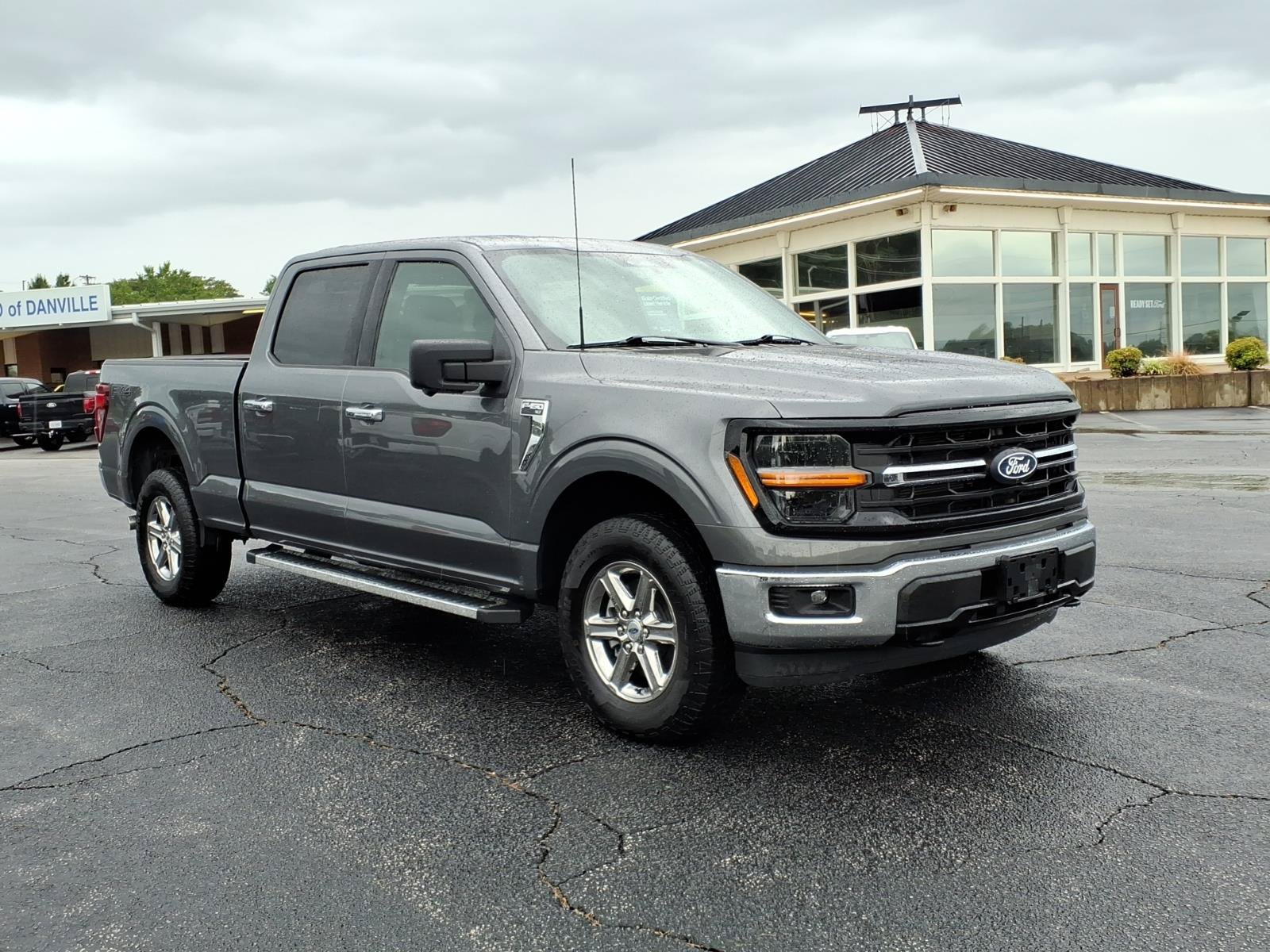 Certified 2024 Ford F150 XLT w/ FX4 Off-Road Package AWD/4WD image 2