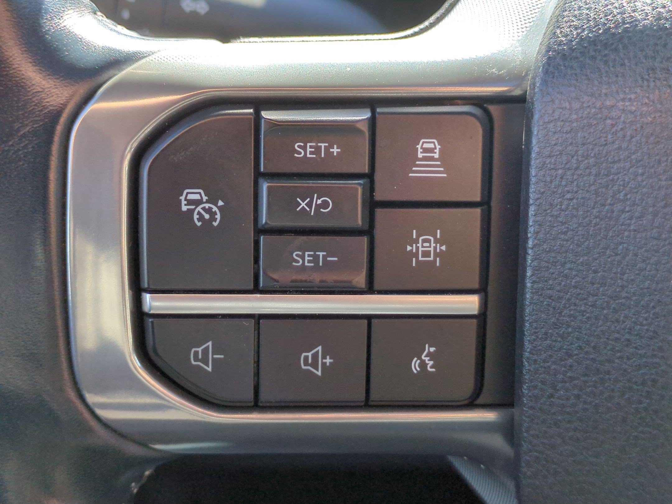 Certified 2024 Ford F450 Limited w/ FX4 Off-Road Package AWD/4WD image 20
