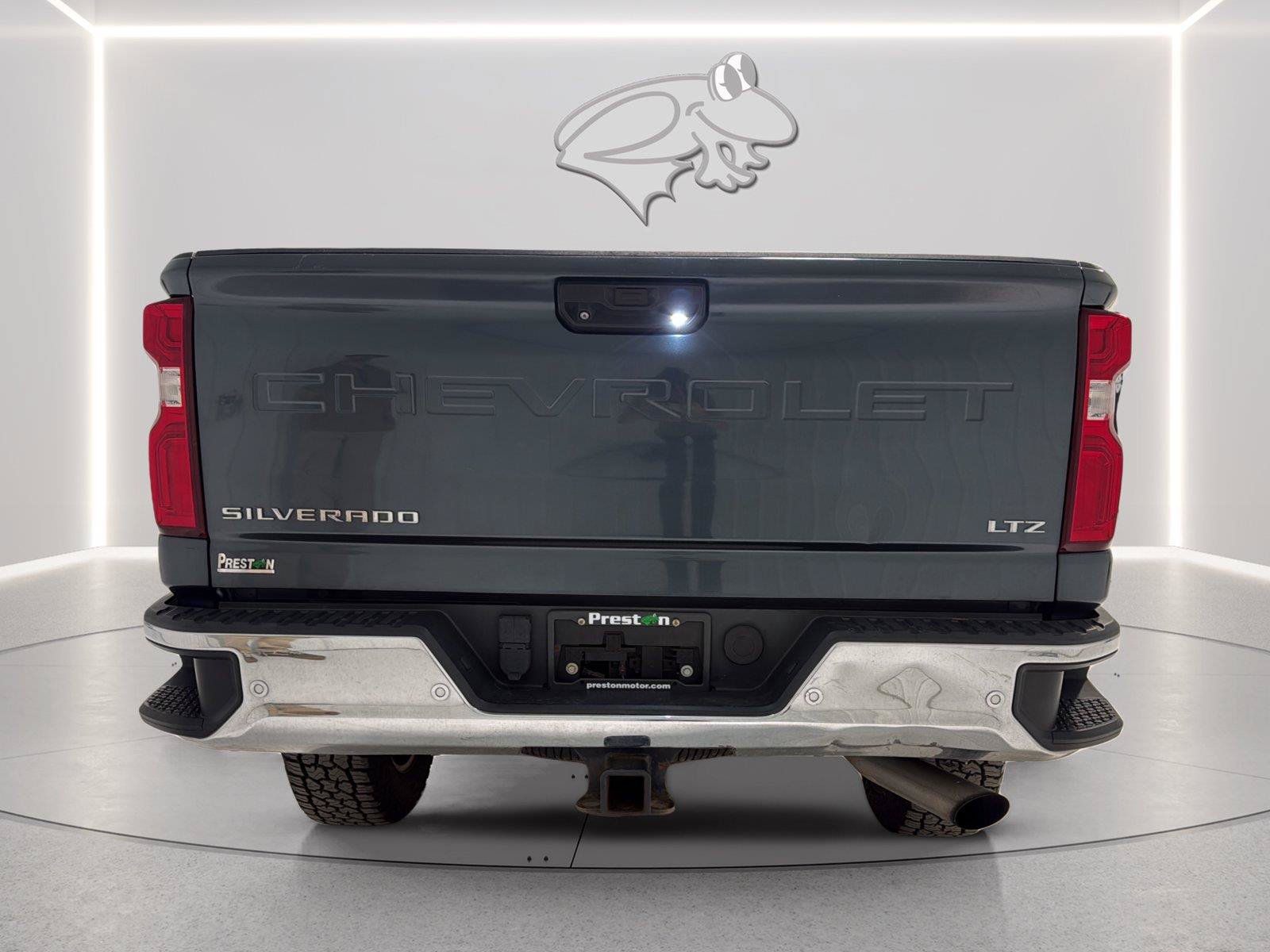 Used 2020 Chevrolet Silverado 3500 LTZ w/ LTZ Premium Package AWD/4WD image 5