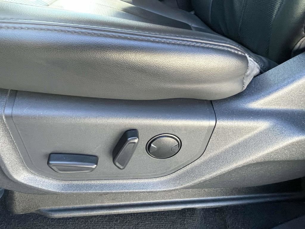 Certified 2024 Ford Expedition Max XLT image 16