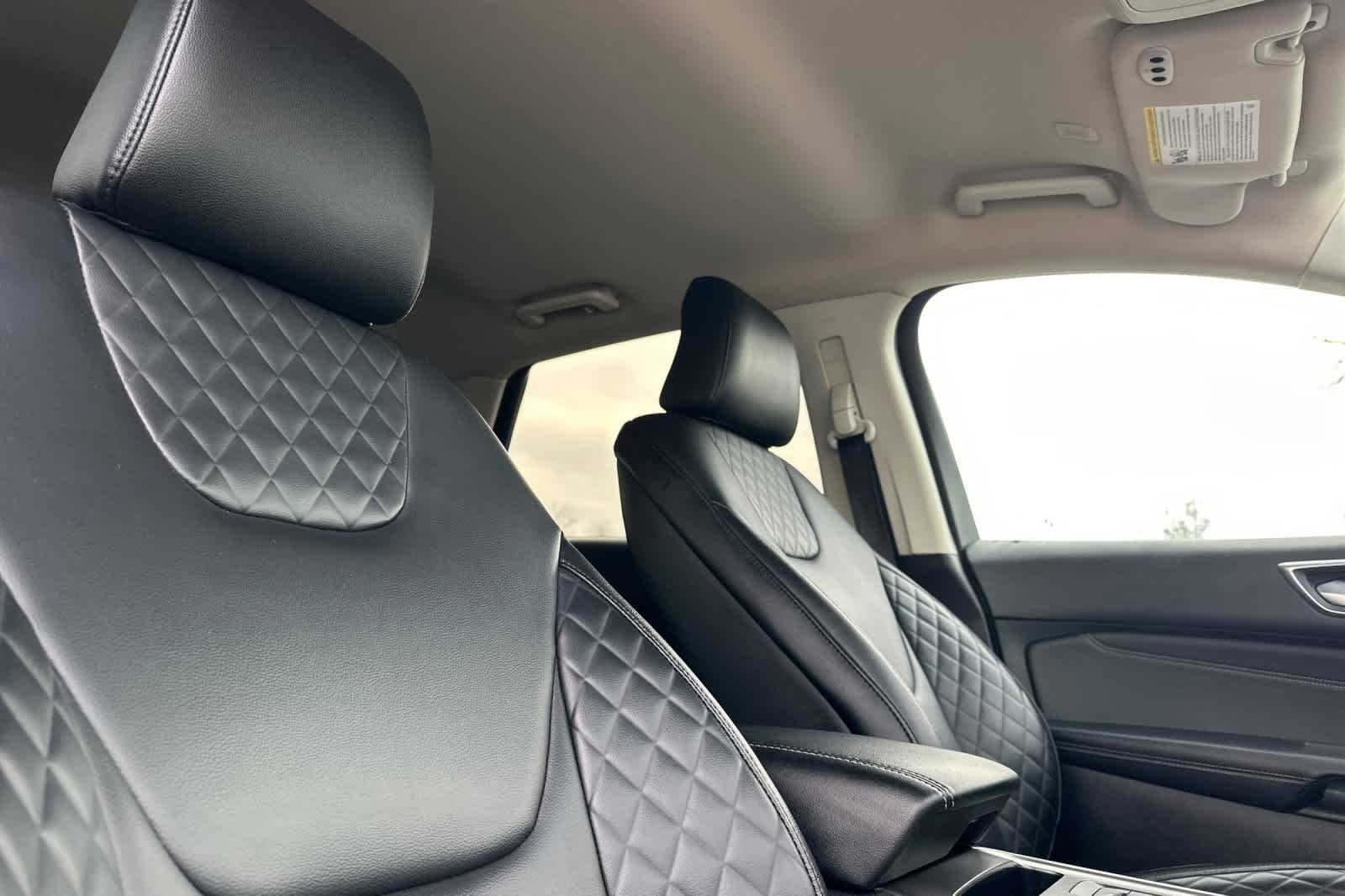 Certified 2024 Ford Edge Titanium image 18