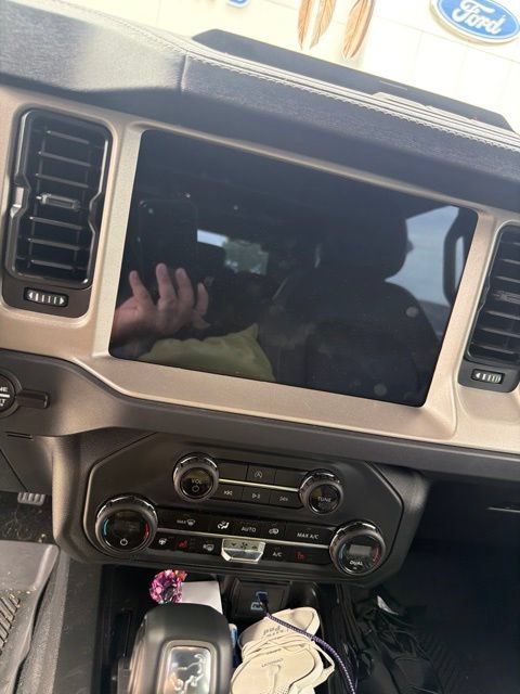 Certified 2025 Ford Bronco Outer Banks AWD/4WD image 39