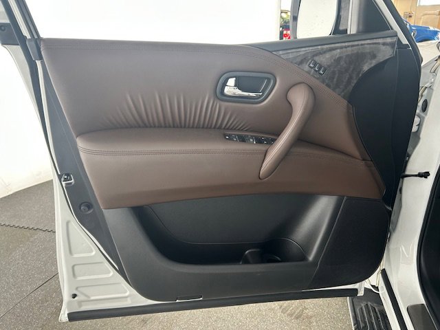 Used 2023 Nissan Armada Platinum w/ Captain's Chairs Package AWD/4WD image 7