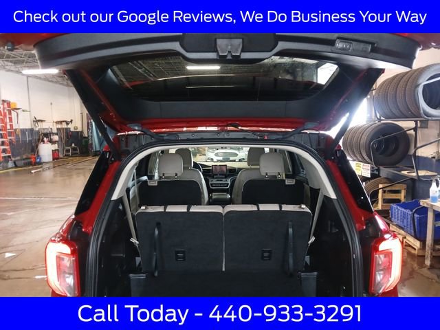 Certified 2022 Ford Explorer XLT w/ Equipment Group 202A AWD/4WD image 39
