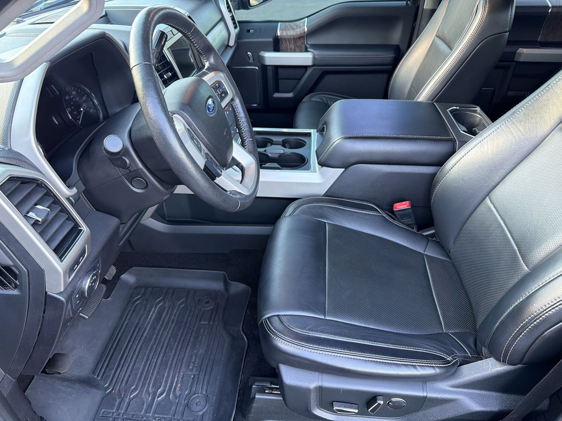 Certified 2019 Ford F250 Lariat w/ Lariat Ultimate Package AWD/4WD image 5