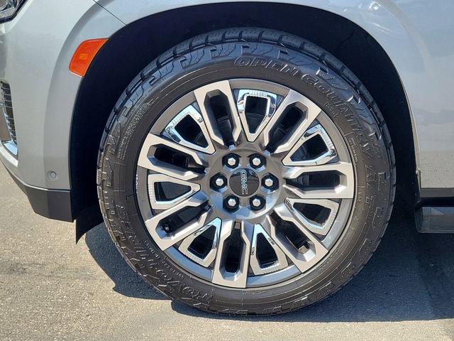 Used 2023 GMC Yukon Denali Ultimate AWD/4WD image 31