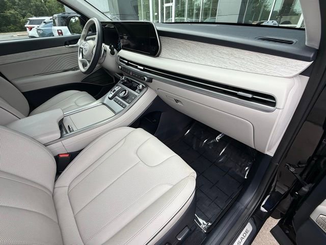 Used 2023 Hyundai Palisade Calligraphy FWD image 18