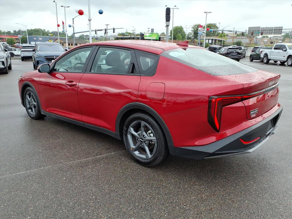 Used 2025 Kia K4 FWD image 3
