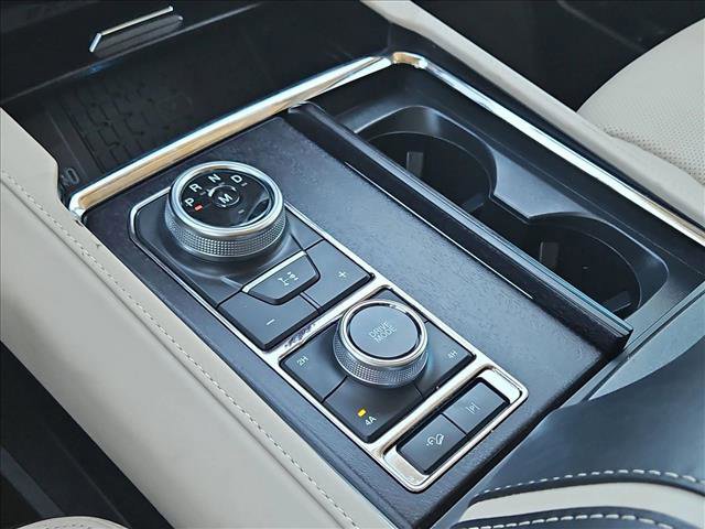 Certified 2023 Ford Expedition Platinum image 12