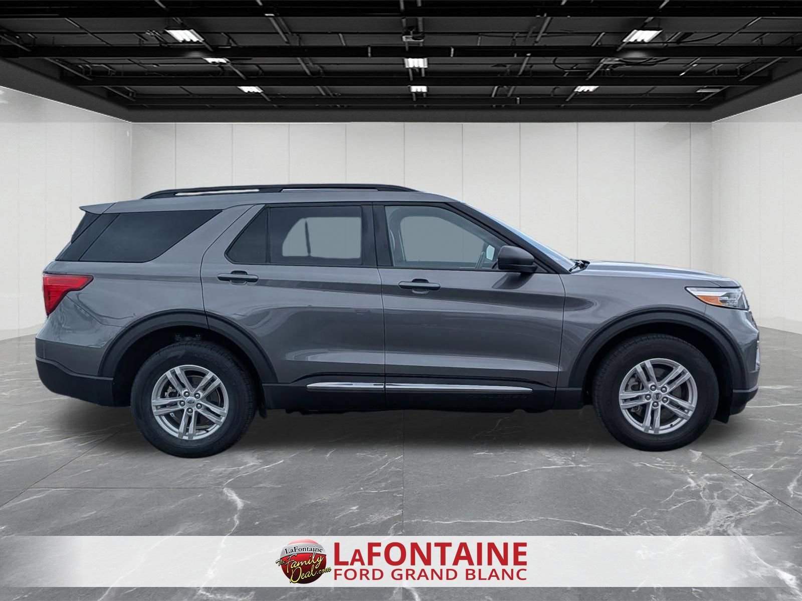Certified 2024 Ford Explorer XLT w/ Equipment Group 202A AWD/4WD image 6