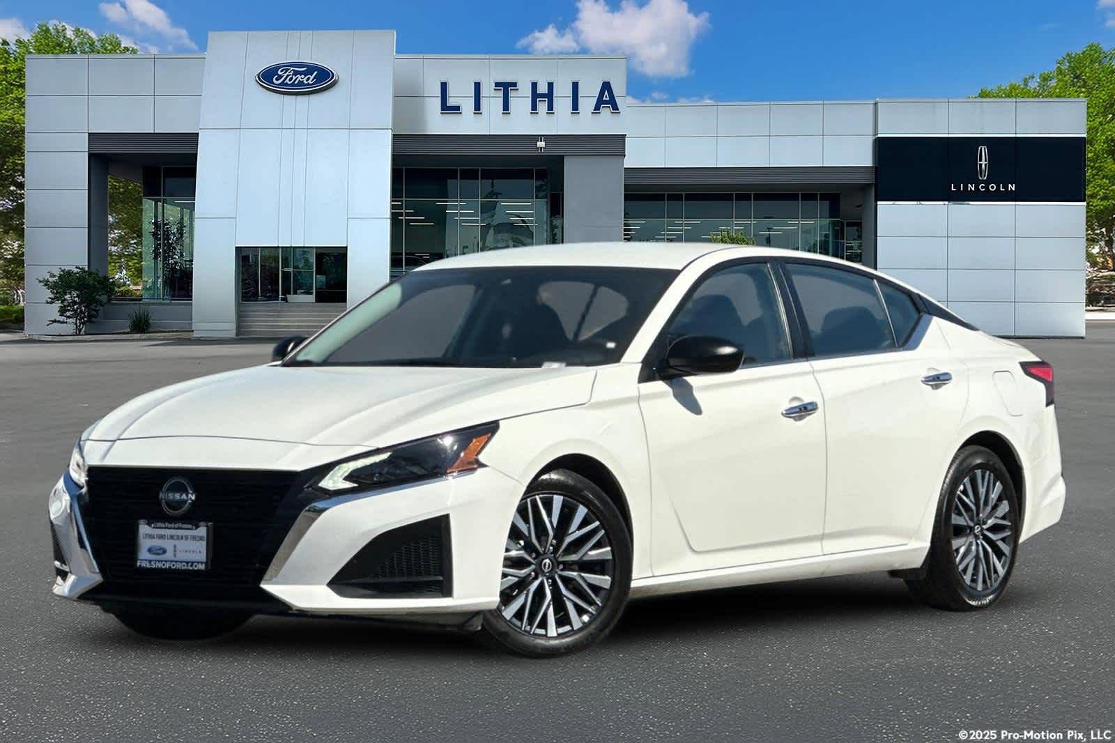 Used 2025 Nissan Altima 2.5 SV