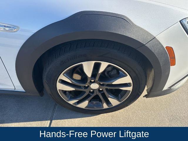 Used 2019 Buick Regal Essence w/ Sights and Sounds Package image 9