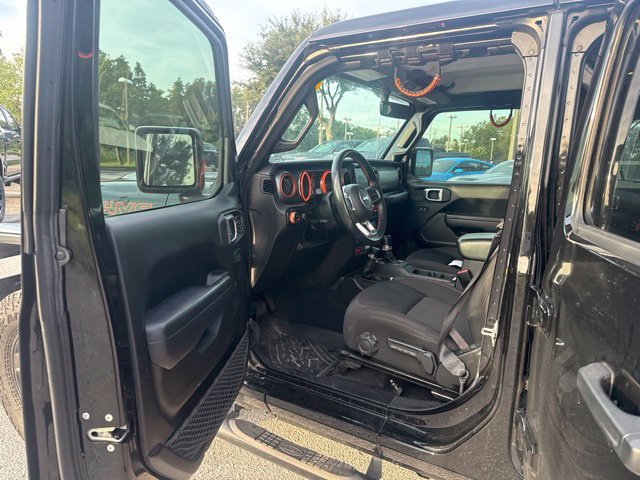 Used 2023 Jeep Gladiator Mojave w/ Trailer Tow Package AWD/4WD image 13