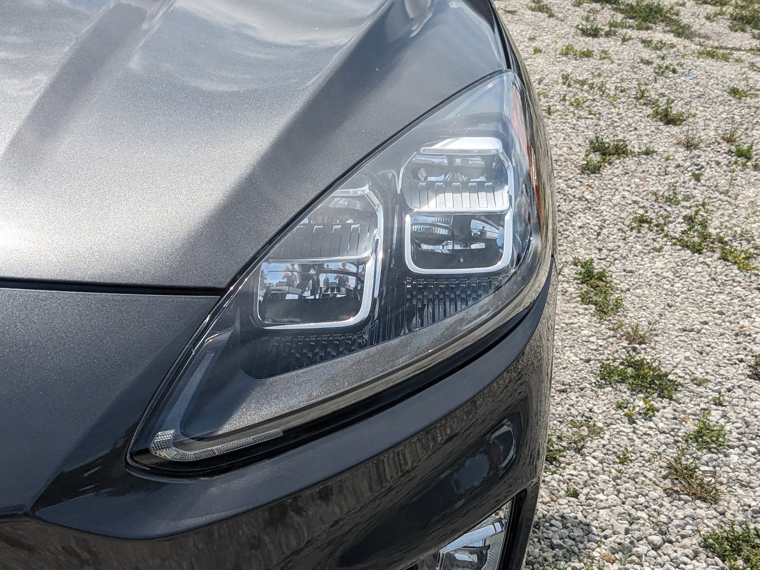 Certified 2020 Ford Escape Titanium image 9