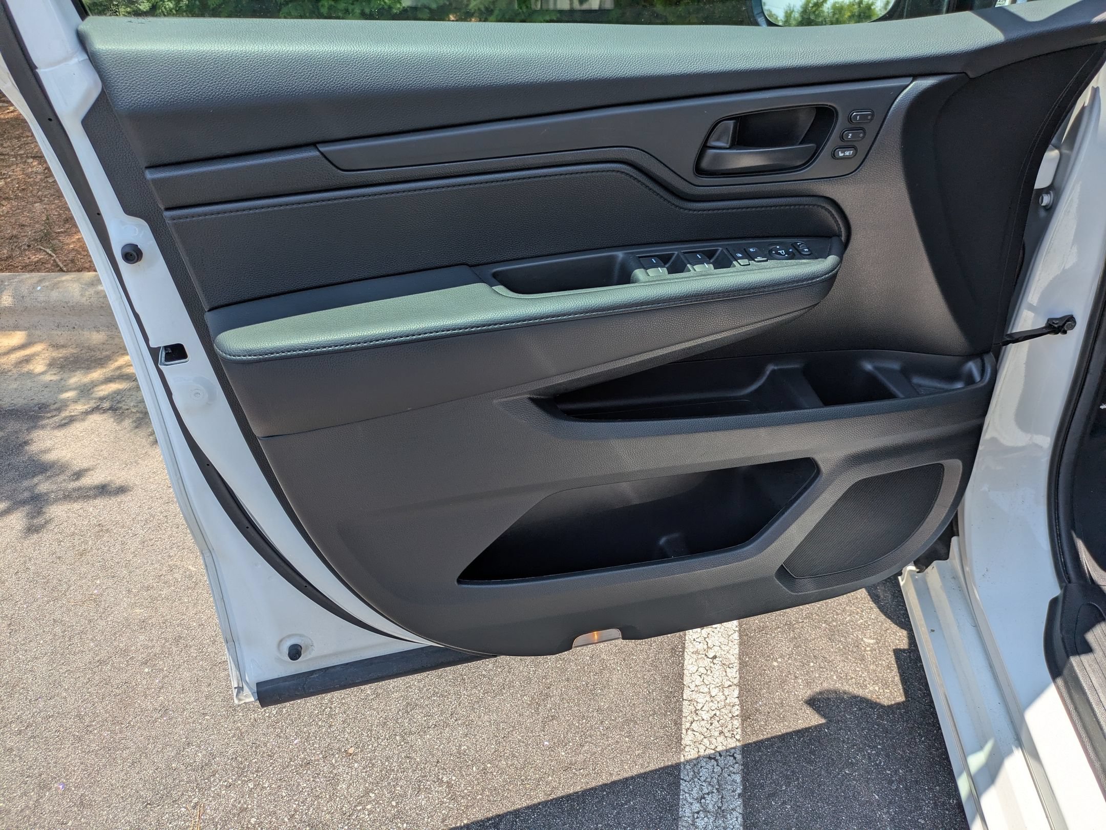 Used 2025 Honda Odyssey Sport-L image 10