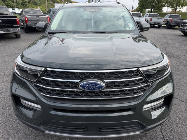Certified 2023 Ford Explorer XLT w/ Equipment Group 202A AWD/4WD image 9