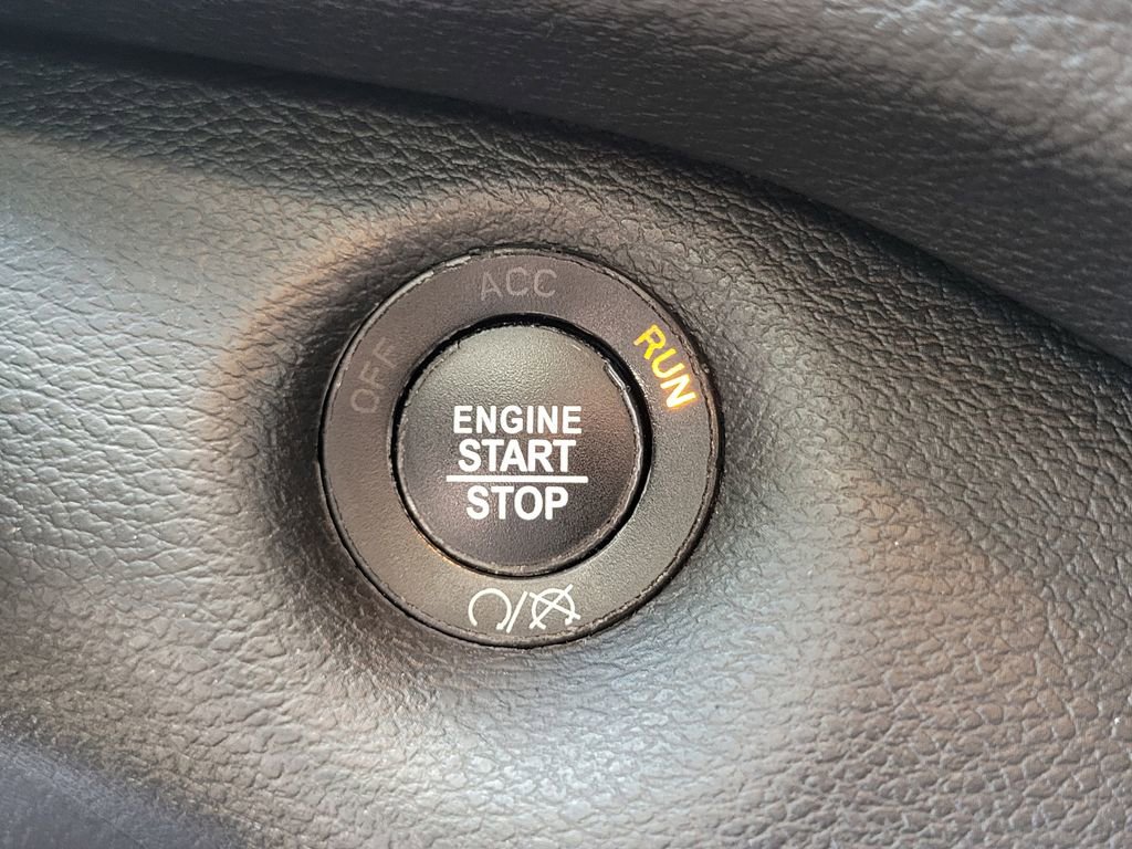 Used 2019 Jeep Cherokee Trailhawk image 29