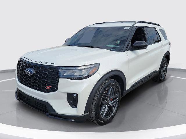 Certified 2025 Ford Explorer ST AWD/4WD image 3