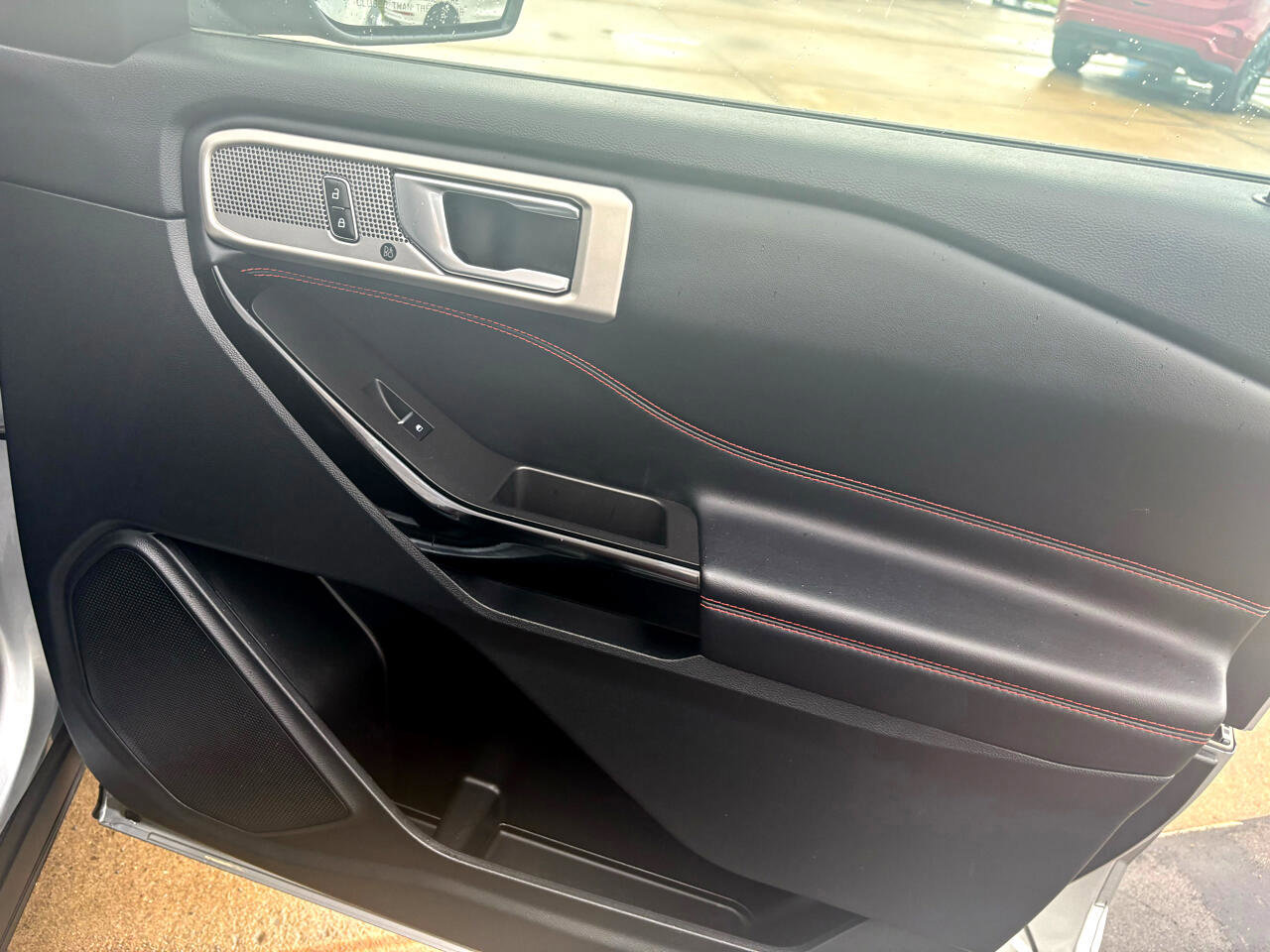 Certified 2023 Ford Explorer ST-Line w/ Class IV Trailer Tow Package image 47