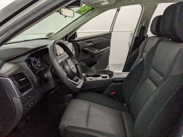 Used 2024 Nissan Rogue SV image 16