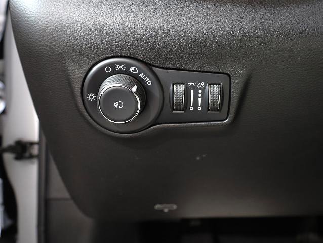 Used 2022 Jeep Compass Trailhawk w/ Trailhawk Elite Group image 20