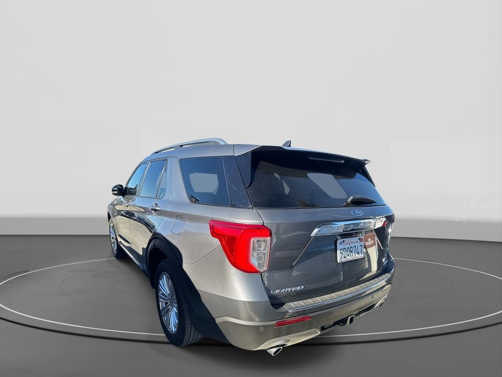 Certified 2022 Ford Explorer Limited w/ Limited Technology Package image 3