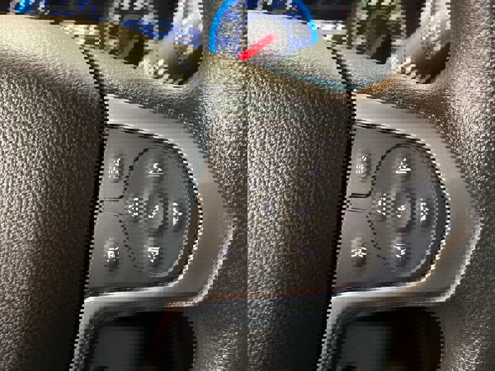 Used 2021 Chevrolet Traverse LS image 21