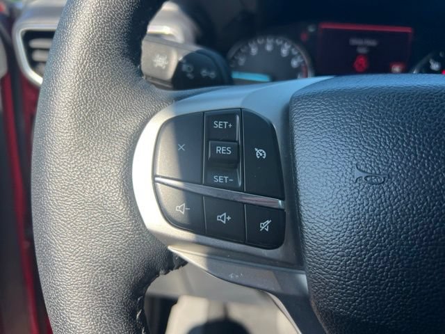 Certified 2024 Ford Explorer XLT w/ Equipment Group 202A AWD/4WD image 8