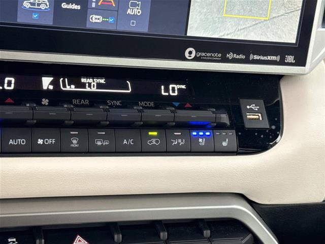 Used 2023 Toyota Sequoia Capstone AWD/4WD image 29
