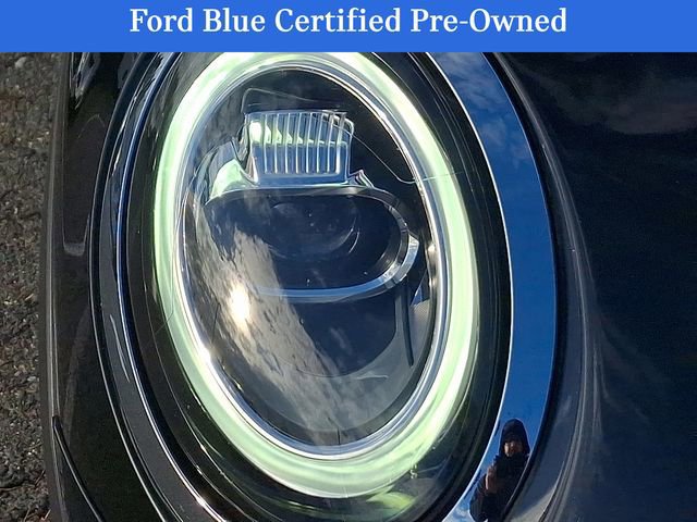 Used 2021 MINI Cooper 2-Door Hardtop w/ Premium Package image 11